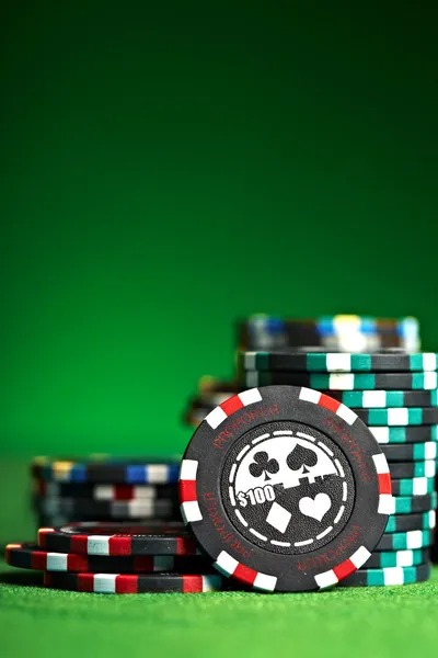 lebahjitu mobile app interface showing live-dealer tables and sportsbook markets